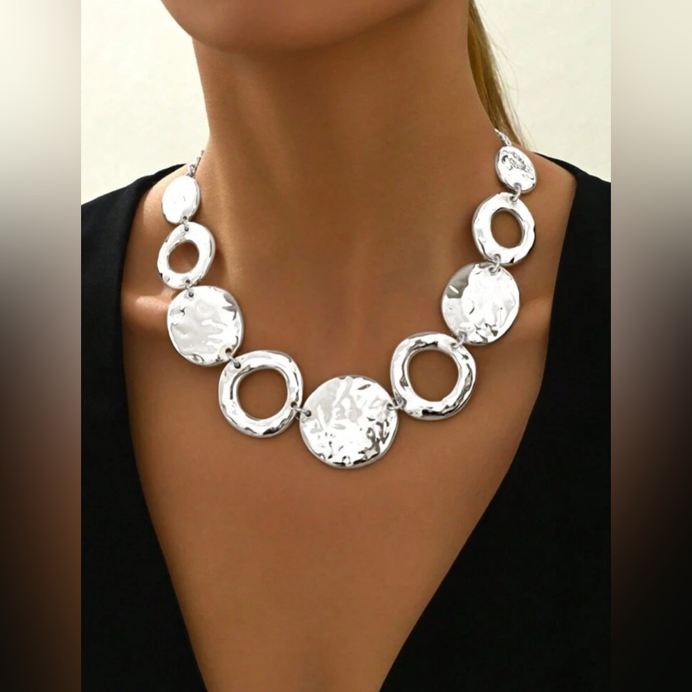 Elegant‎ Silver Tone Geometric Necklace